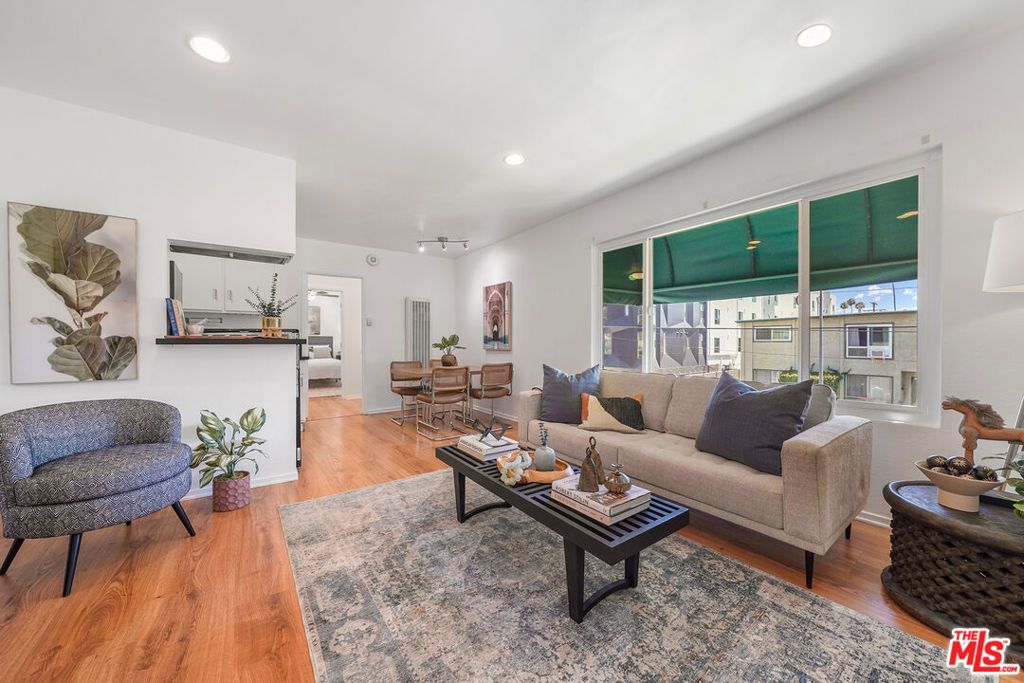 Photo of 4358 Berryman Avenue #9, Los Angeles, CA 90066 (MLS # 25567305)