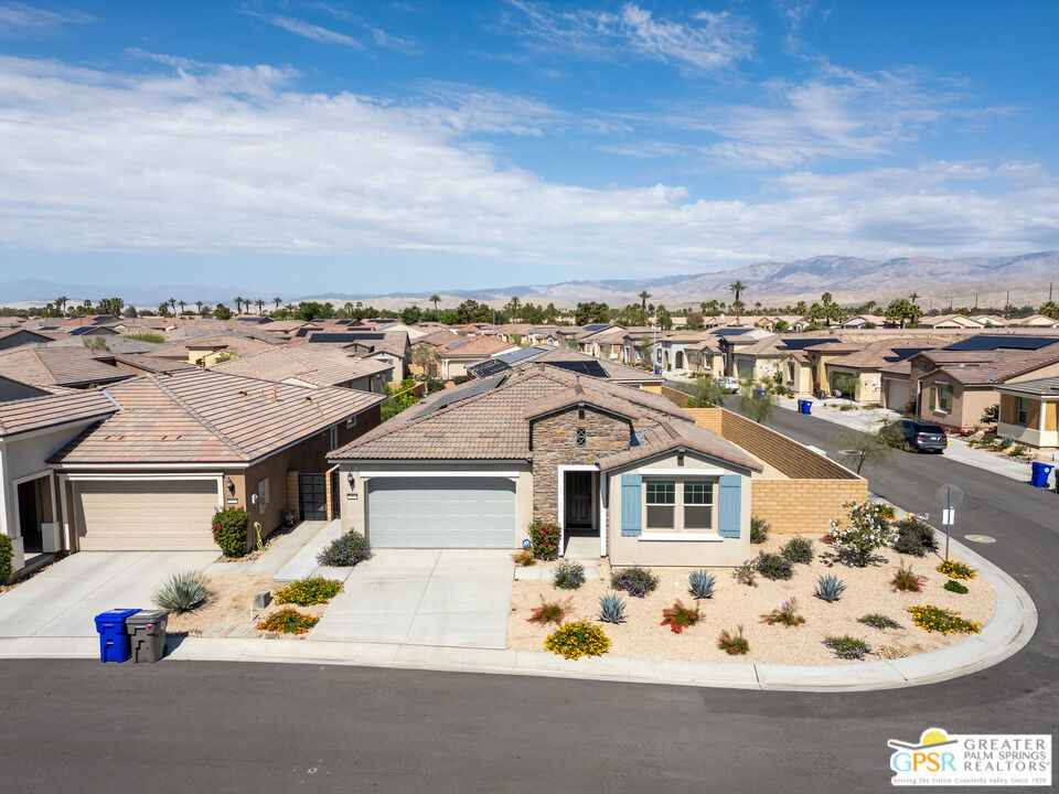 78924 La Rosa Way