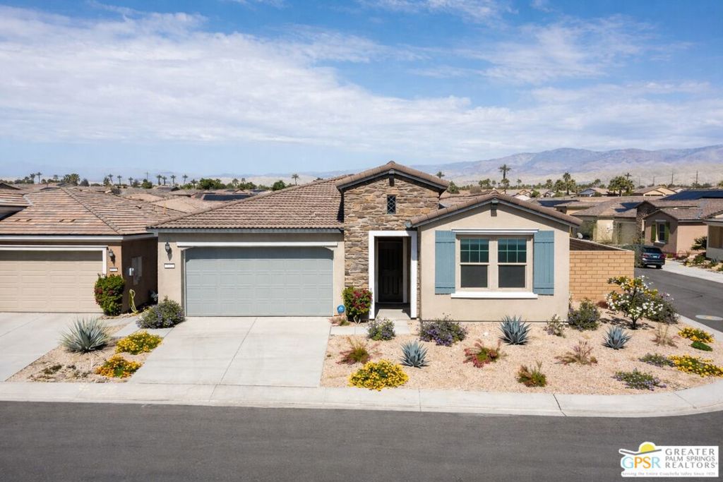 78924 La Rosa Way