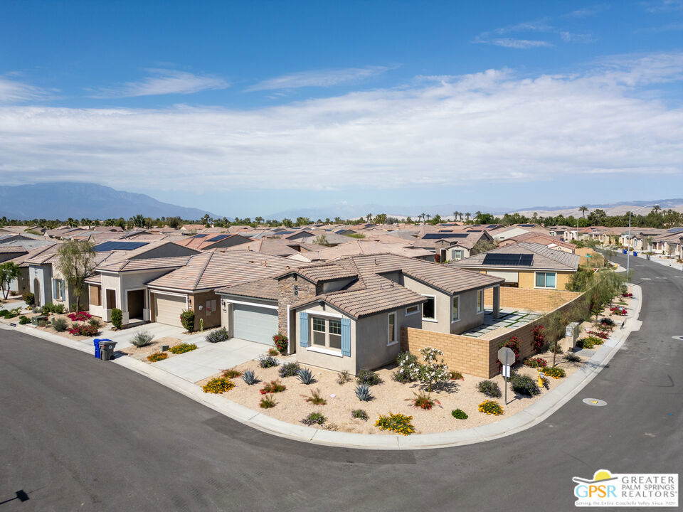 78924 La Rosa Way