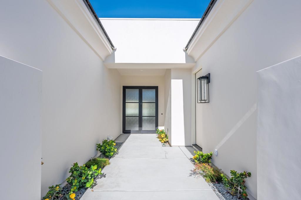 47195 Golden Bush Court