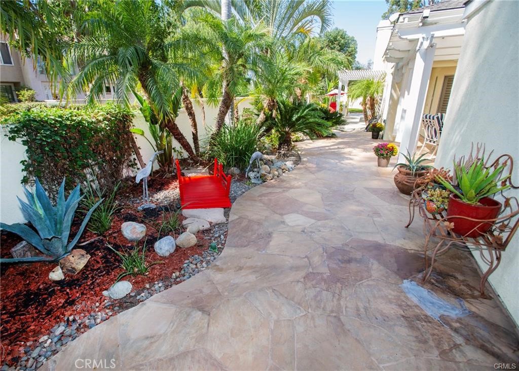 22541 Lake Forest Lane