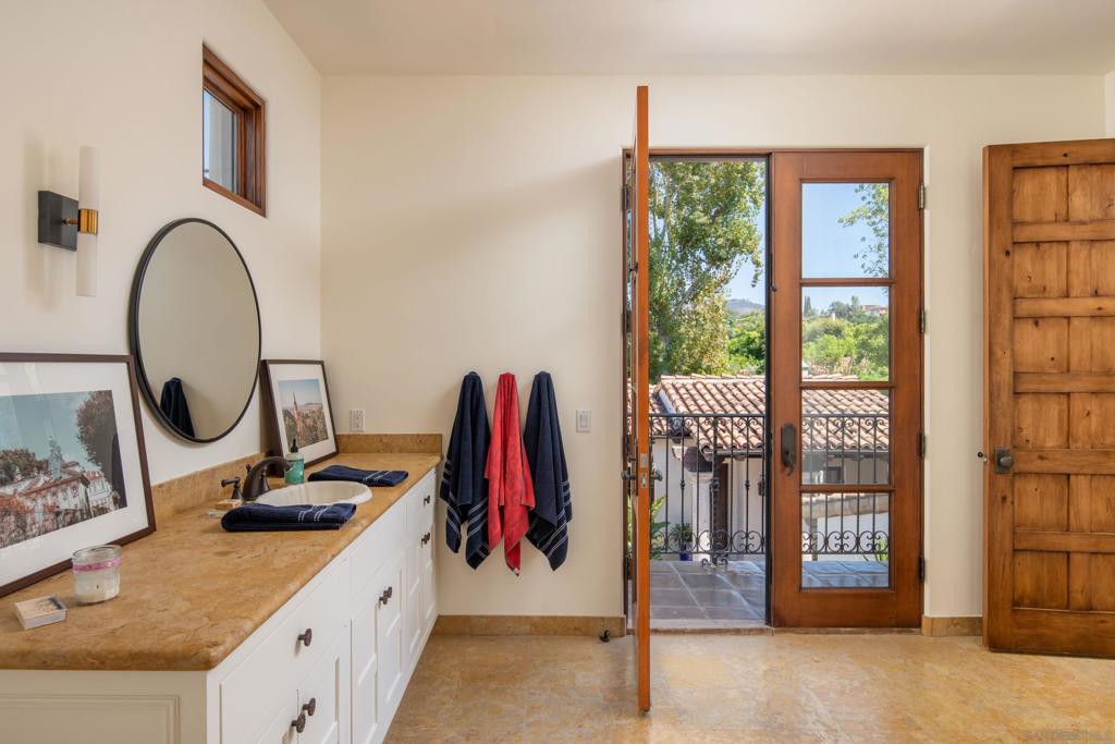 Rancho Santa Fe - Residential