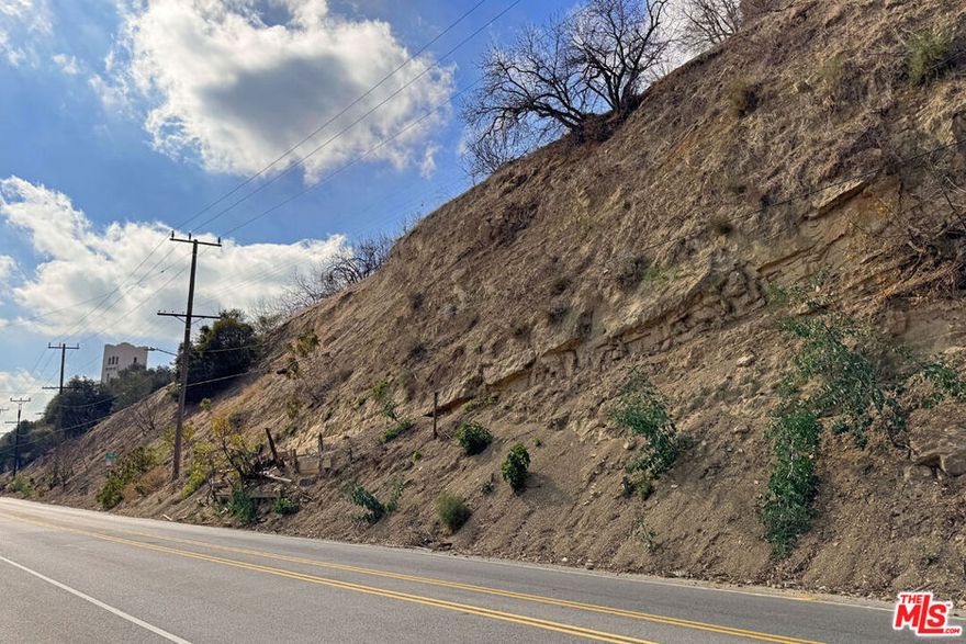 Perched above the city in Highland Park, this 6,201 SF lot is the perfect setting for a peaceful retreat, with views of Debs Park trails, rolling hills, and the energy of Figueroa below. Zoned LAR1, the property is keeps you close to nature while staying connected to DTLA, Eagle Rock, and Montecito Heights. The Southwest Museum Metro station is close by, along with local favorites like Gloria's Cuisine, Carla's Market, Mendocino Farms, HomeState Tacos, and Highland Park Bowl  a prime location to build your future in one of LA's most dynamic enclaves.