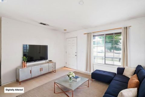 Photo of 2113 Gleneagle St ST, Atwater, CA 95301 (MLS # 41133771)