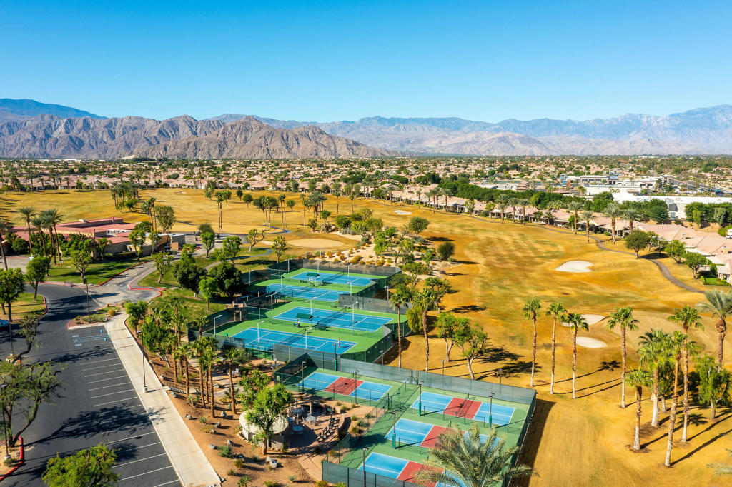 Heritage Palms CC - Residential