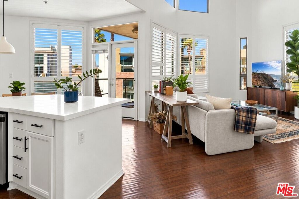 13044 Pacific Promenade 408