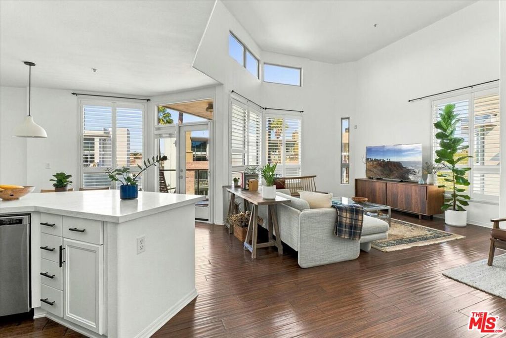13044 Pacific Promenade 408