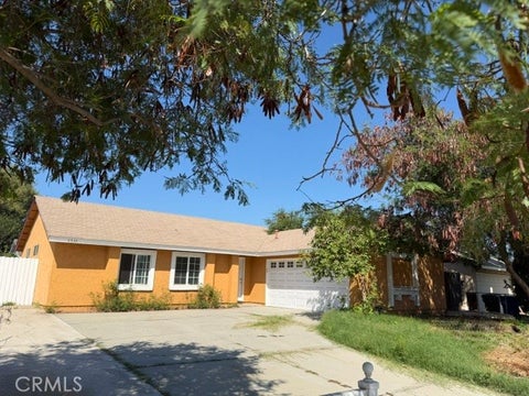 Photo of 6855 Farrier Avenue, Riverside, CA 92503 (MLS # CV26200640)