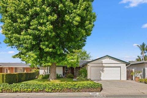 Photo of 11931 Waverly Dr, Garden Grove, CA 92840 (MLS # PW26081645)