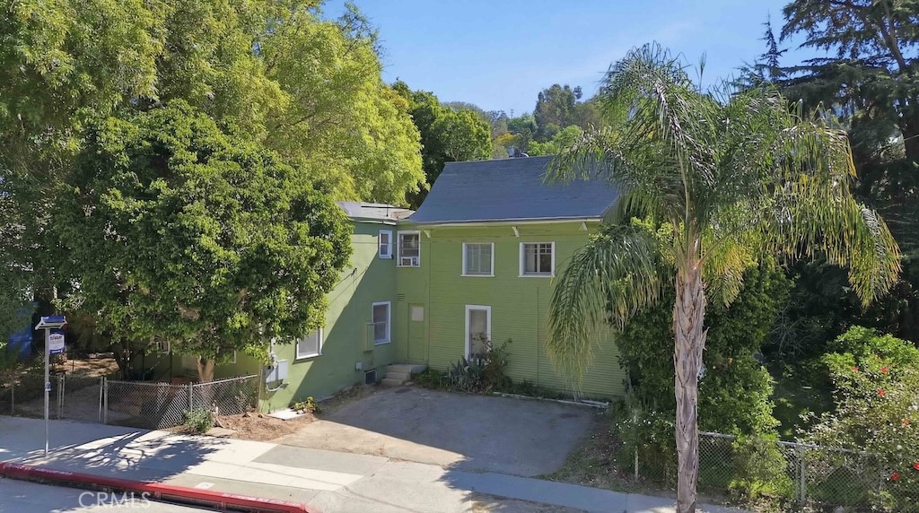 2004 Echo Park Avenue