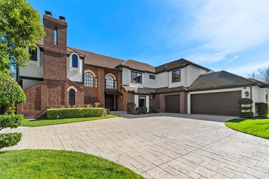 Photo of 23762 Via Monte, Coto de Caza, CA 92679 (MLS # OC26014717)