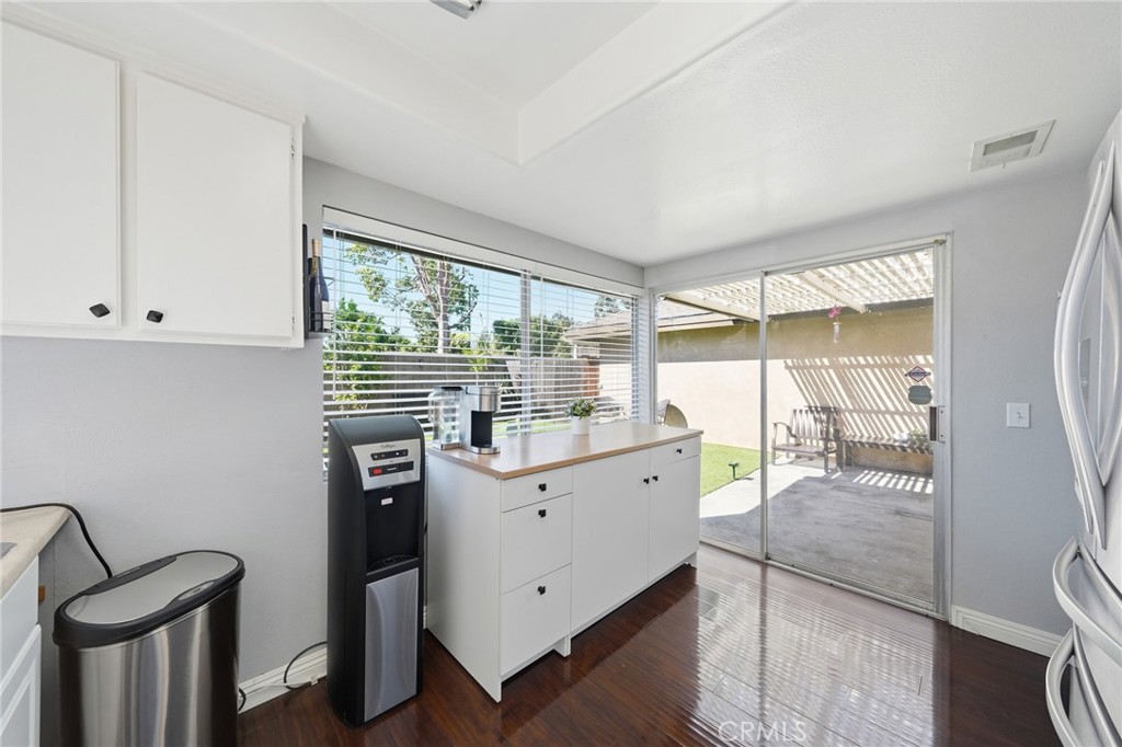 3702 W Park Central Avenue