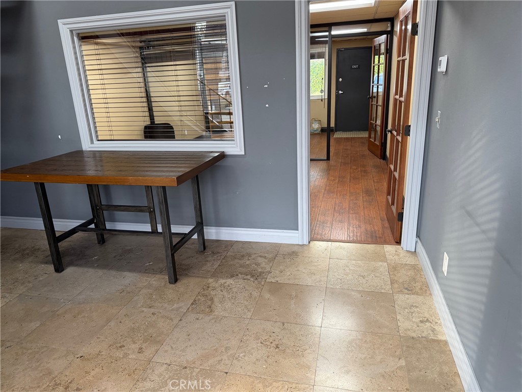 23291 Ventura Boulevard