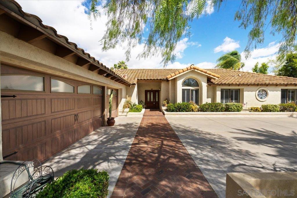 328 Montecito Gln
