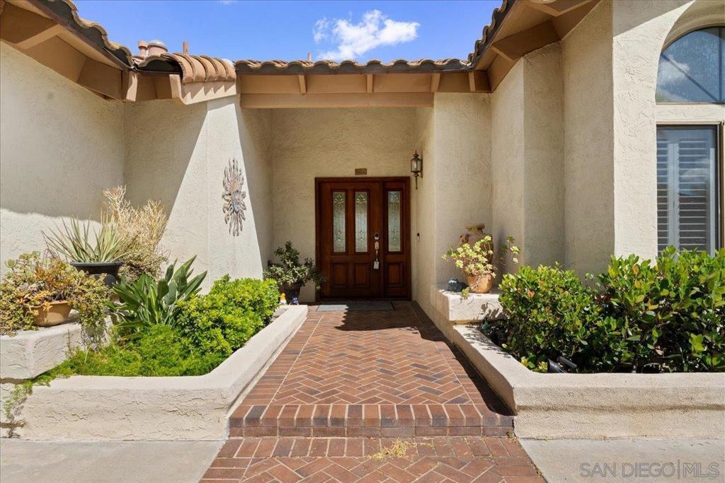 328 Montecito Gln