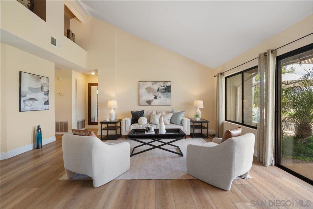 328 Montecito Gln