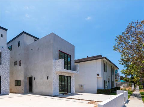 Photo of 418 20th, Huntington Beach, CA 92648 (MLS # OC26143340)
