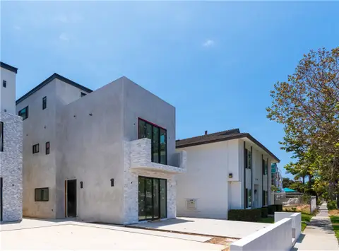 MLS: OC26143340