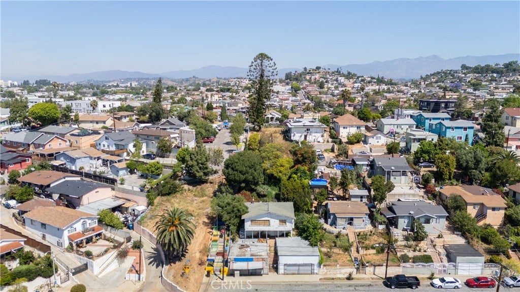 3303 Floral Drive