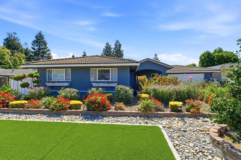290 Hillview Drive