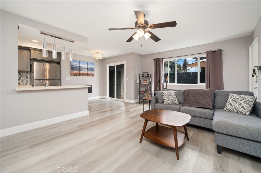 609 S. Newhope St Unit B