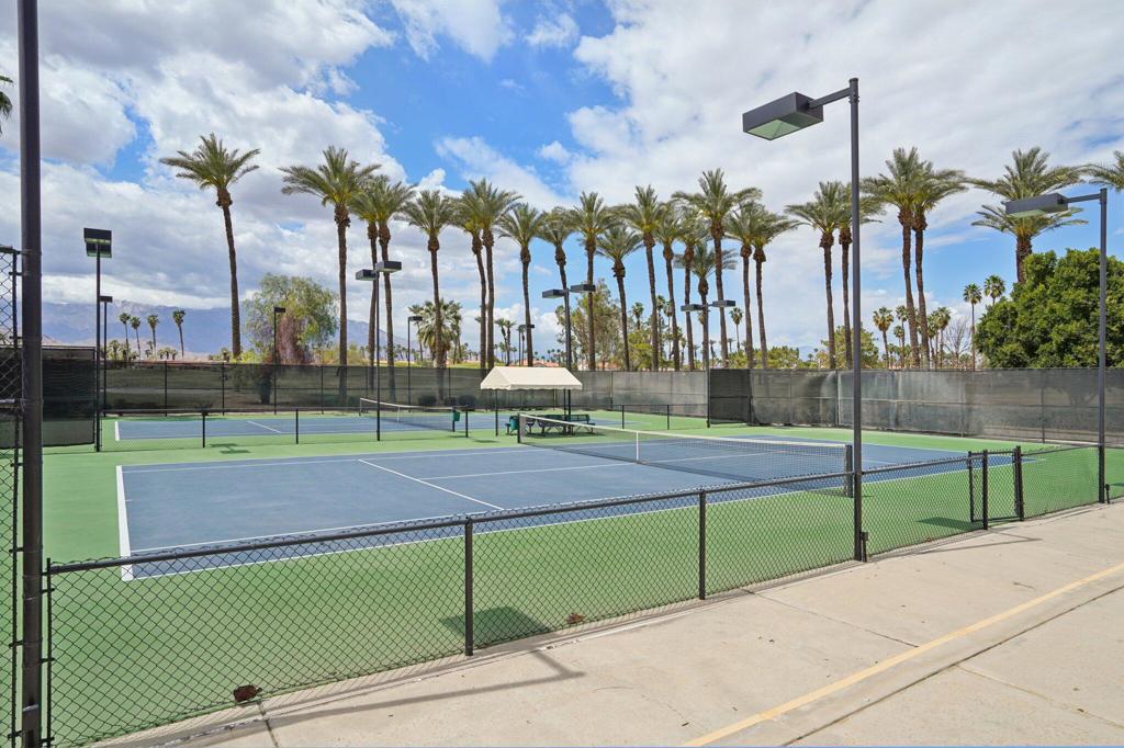 Desert Falls C.C. - Residential
