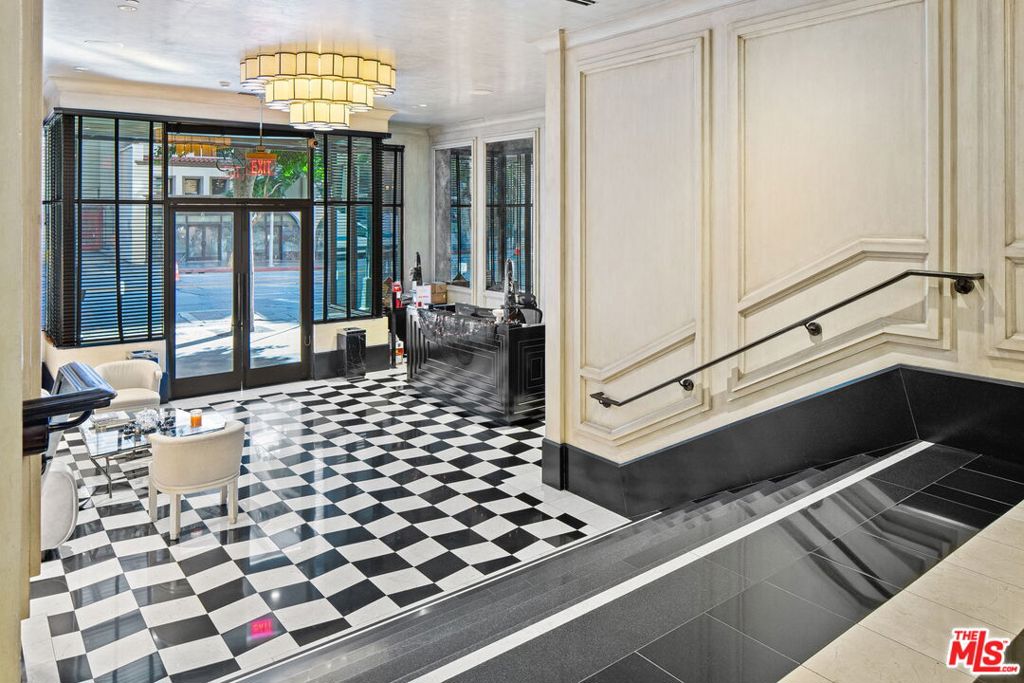 Broadway Lofts - Residential Lease