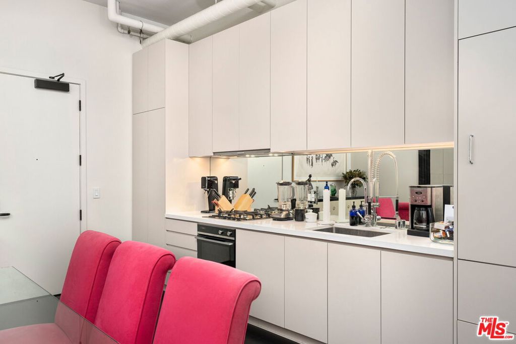 Broadway Lofts - Residential Lease