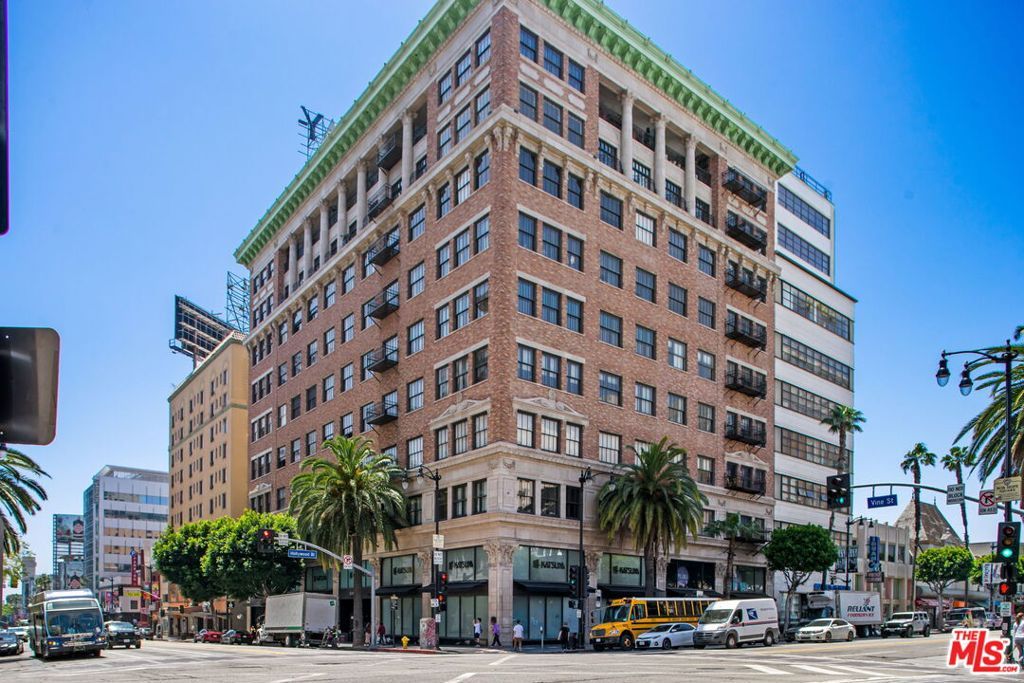 Photo of 1645 N Vine Street #605, Hollywood, CA 90028 (MLS # 25609557)