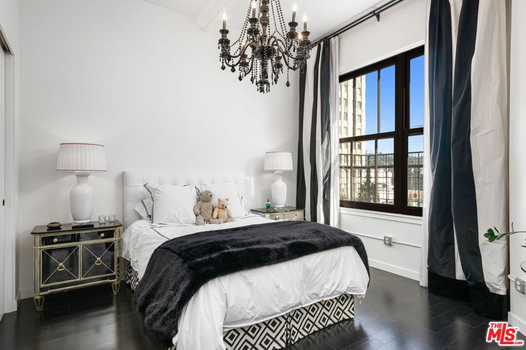 Broadway Lofts - Residential Lease