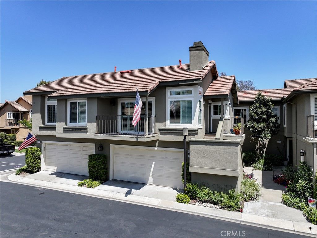 Photo of 512 S Hollydale Ln, Anaheim, CA 92808 (MLS # PW26093088)