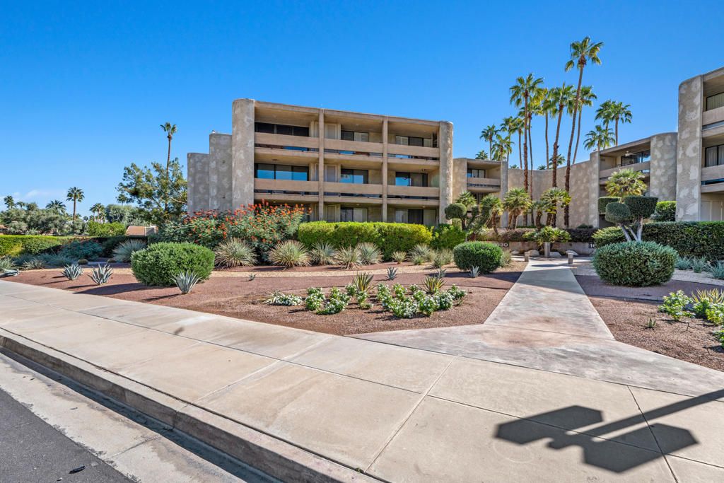 Photo of 1630 S La Reina Way #3c, Palm Springs, CA 92264 (MLS # 219136631DA)