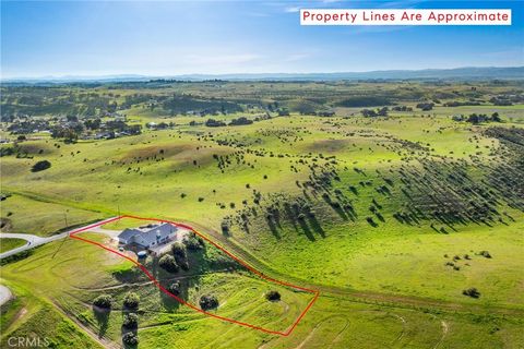 Tiny photo for 5995 Black Tail Place, Paso Robles, CA 93446 (MLS # NS26019125)