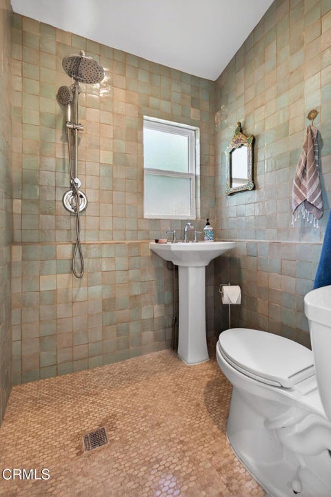 Tiny photo for 559 N Loop Drive, Camarillo, CA 93010 (MLS # V1-35369)