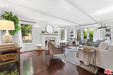 Photo of 8585 Airdrome Street, Los Angeles, CA 90035 (MLS # 26861825)