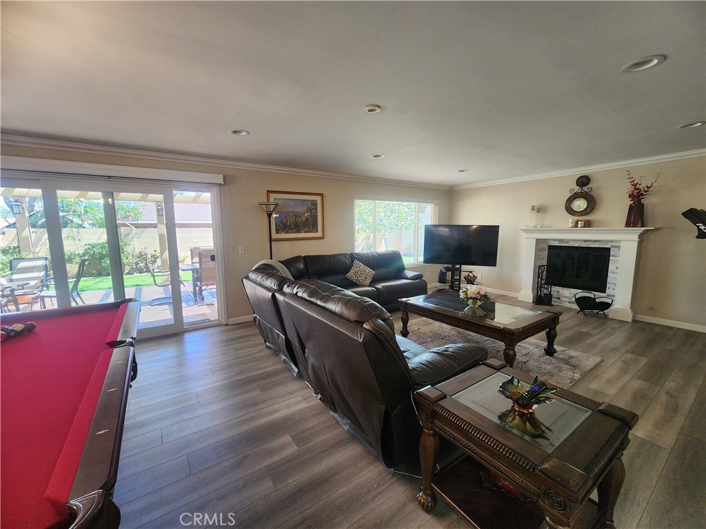 105 W Cliffwood Avenue