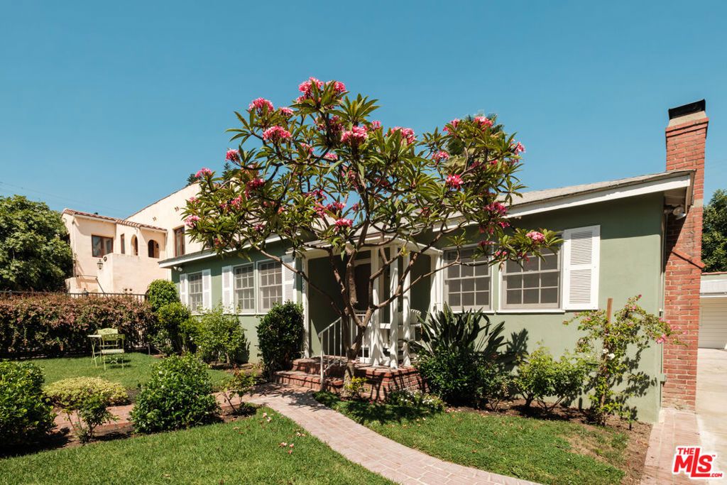 Photo of 1030 N La Jolla Avenue, West Hollywood, CA 90046 (MLS # 26635991)