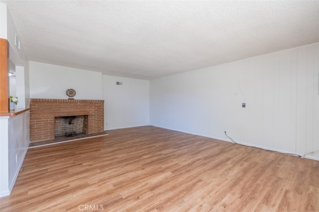 2912 W Via Acosta