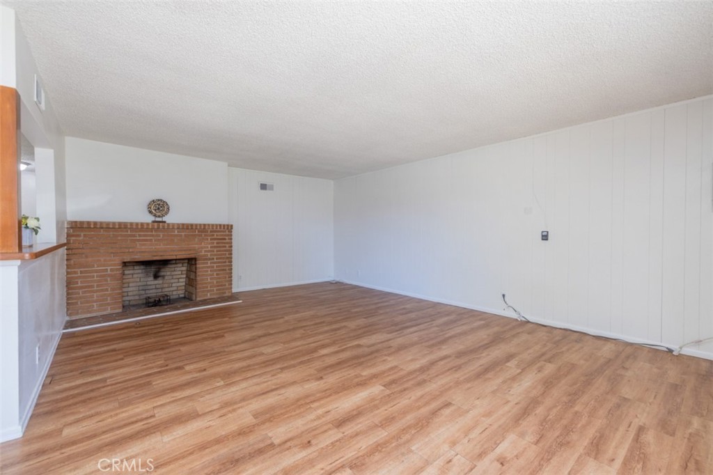 2912 W Via Acosta
