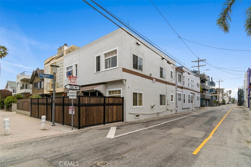 4-plex right on the beach currently operating at a 5.47%
CAP RATE! 12 25th Pl, Venice is a prime
opportunity for any buyer looking to take advantage of
residential financing and own in an A+ neighborhood. All
units have been remodeled! One unit is currently vacant,
ideal for owner-user opportunity.
Each unit offers comfortable living spaces and modern
amenities, ensuring a desirable rental experience for
tenants. Most units are renovated and some units have
ocean views!
Whether you're looking to expand your investment
portfolio or seeking a lucrative income-generating
property, this offering stands as a testament to the allure
of coastal California living combined with the promise of
substantial financial returns.
12 25th Pl is located in the heart of Silicon Beach, an area
that has attracted a wide range of technology companies
including Facebook, Google, and Snapchat. Residents
enjoy the benefits of living in the heart of Venice as the
property is close to Abbot Kinney, Santa Monica Pier, and
much more. OM in supplements.