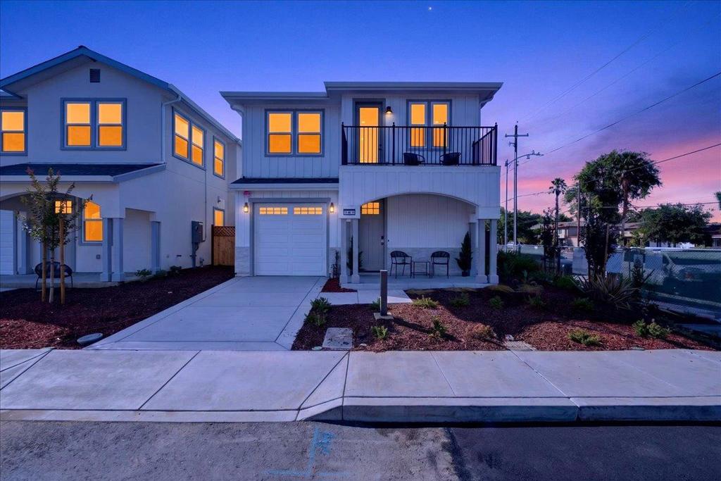 885 Connie Lane