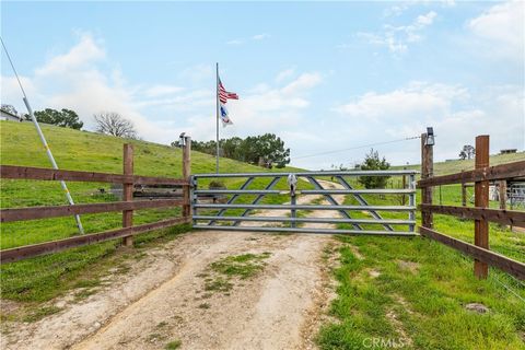 Tiny photo for 3505 Landmark Pl, Paso Robles, CA 93446 (MLS # NS26020742)