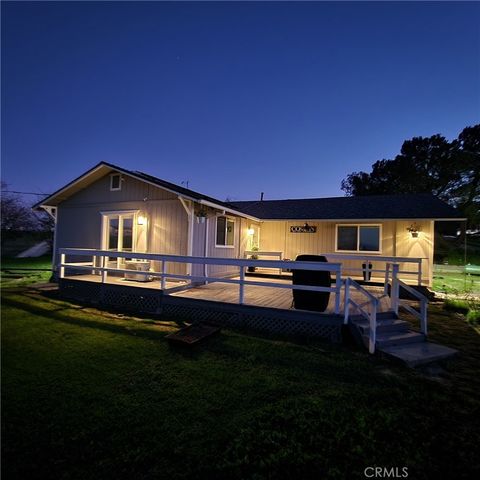 Photo of 3505 Landmark Pl, Paso Robles, CA 93446 (MLS # NS26020742)