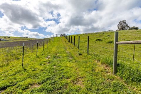 Tiny photo for 3505 Landmark Pl, Paso Robles, CA 93446 (MLS # NS26020742)