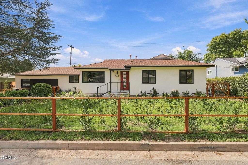 909 Grandview Avenue