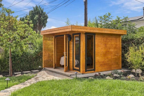 Tiny photo for 909 Grandview Avenue, Ojai, CA 93023 (MLS # V1-38889)