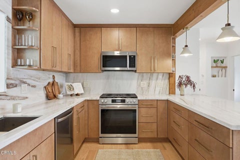 Tiny photo for 909 Grandview Avenue, Ojai, CA 93023 (MLS # V1-38889)