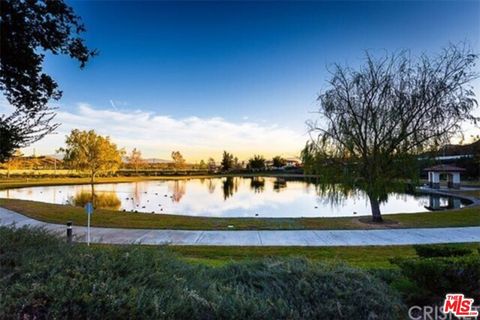 Photo of 24058 Via Vizcaya, Valencia, CA 91354 (MLS # 26726759)