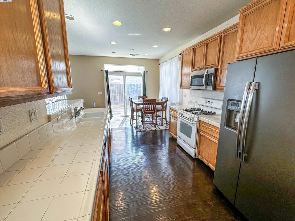 RYLAND HERITAGE - Residential